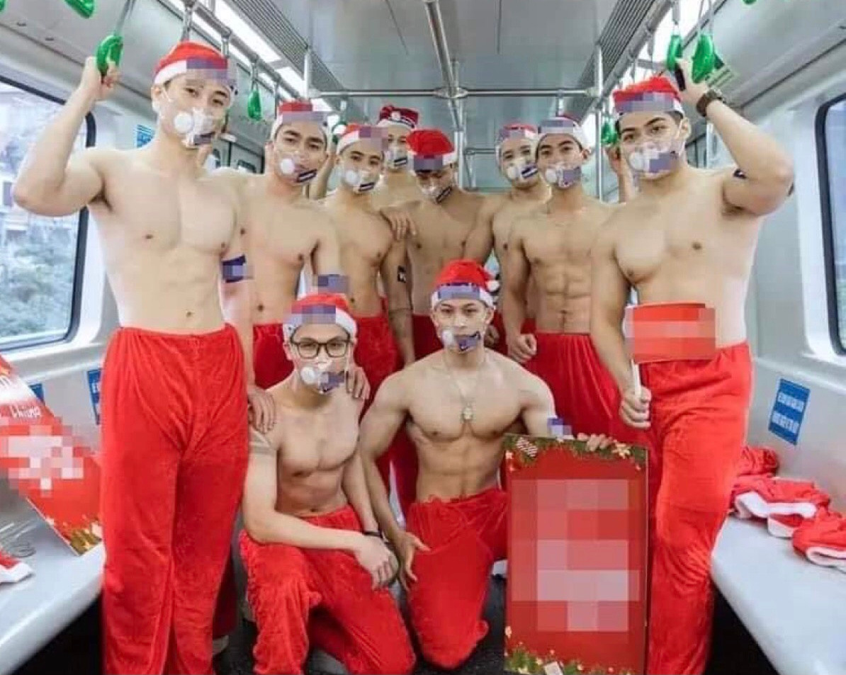 Coi tran quang cao tren tau Cat Linh -Ha Dong: “Can tay chay thuong hieu“