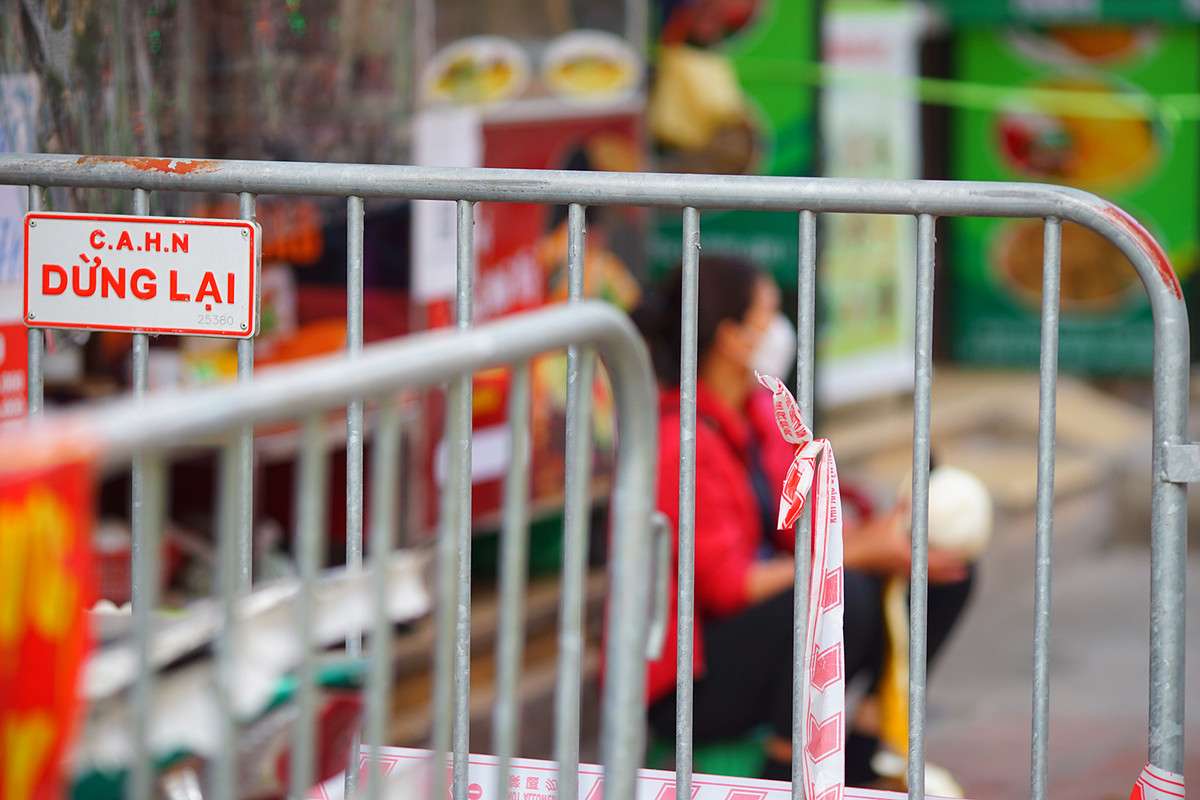 Đây đều là các khu vực đông dân cư nên việc kiểm soát dịch bệnh gặp rất nhiều khó khăn.