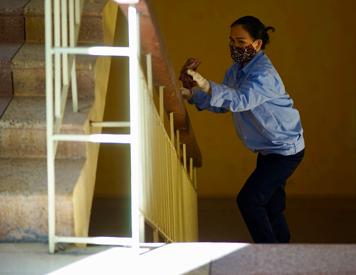 Theo đó, tất cả các trường PTTH trên địa bàn Thành phố sẽ thực hiện dạy trực tiếp từ ngày 6/12 cho học sinh khối 10, 11, 12.