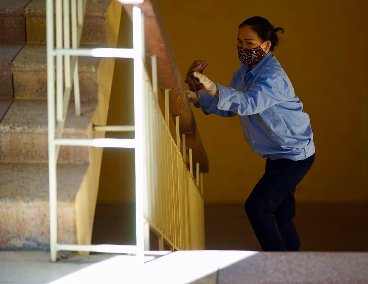 Theo đó, tất cả các trường PTTH trên địa bàn Thành phố sẽ thực hiện dạy trực tiếp từ ngày 6/12 cho học sinh khối 10, 11, 12.