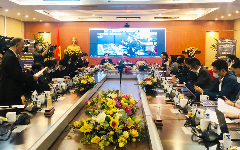 Diễn đàn đặc biệt của nghề báo trong thời kỳ kỷ nguyên số Dien dan dac biet cua nghe bao trong thoi ky ky nguyen so