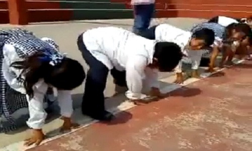 Hai huoc xem cau be map map thi chay