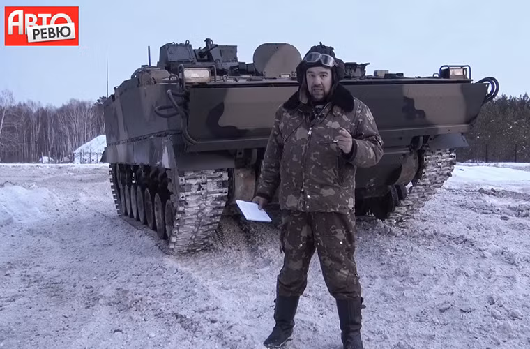 Biến thể được Auto Review giới thiệu gần đây là BTR Kurganets-25 được thiết kế chuyên cho nhiệm vụ chở quân. Sự khác biệt duy nhất giữa nó và BMP Kurganets-25 chính là hệ thống vũ khí chính còn mọi thông số còn lại đều tương đương. Nguồn ảnh: Auto Review.