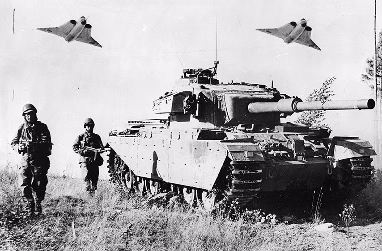 Trong các bài thử nghiệm trên thực địa, các biến thể như Centurion Mark I hay Mark II đều tỏ ra vượt trội hơn các dòng xe tăng chủ lực của Anh khi đó. Tuy nhiên phải đến cuối năm 1945 Anh mới cho đưa vào sản xuất hàng loạt Centurion với đơn hàng đầu tiên gồm 800 chiếc, trong thời gian này Centurion cũng dần được hoàn thiện với biến thể Mark III và nó cũng trở thành tiêu chuẩn của những chiếc Centurion hiện đại sau này. Nguồn ảnh: barnfinds.com