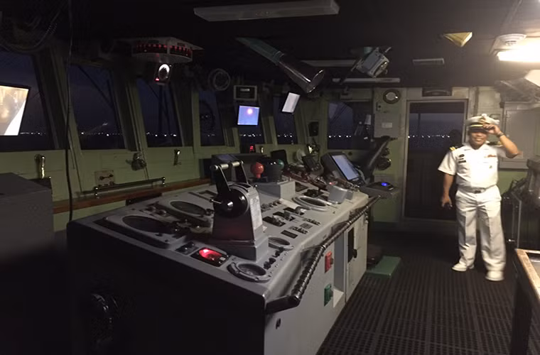 Gregorio del Pilar có lượng giãn nước 3.250 tấn, dài 115m, rộng 13m, mớn nước 2,67m. Với kích cỡ này, Gregorio del Pilar vẫn được đánh giá là thuộc hàng tàu chiến lớn nhất khu vực Đông Nam Á. Tuy nhiên vì vốn mang thiết kế tàu tuần duyên bảo vệ bờ biển nên các tàu này dù rất lớn nhưng sức mạnh thì không tương xứng với kích thước. Nguồn ảnh: blogspot.com