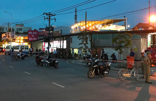 Hiện trường vụ án mạng trên đường Trần Não, quận 2 đến tối 11/12 vẫn đang được phong toả...