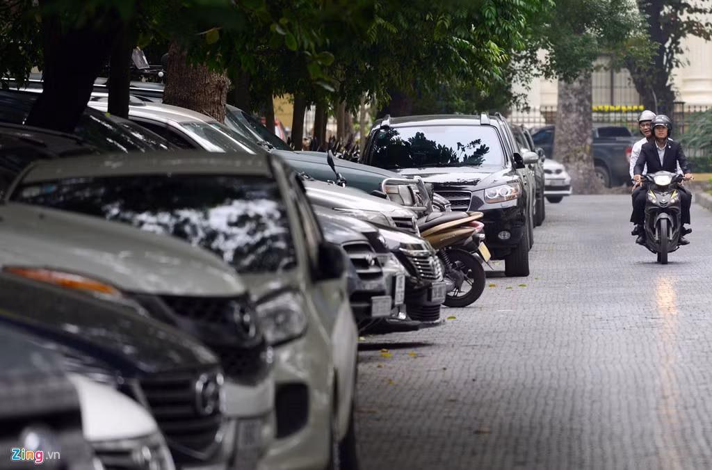 Mô hình đường sách, phố sách cố định đã được triển khai thành công tại TP HCM từ đầu năm 2016. Sau 6 tháng hoạt động, lượng sách được bạn đọc đón nhận lên tới 200.000 bản, thu 15 tỷ đồng.