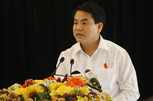 Sáng 17/11, đoàn đại biểu Hội đồng nhân dân TP Hà Nội gồm Chủ tịch UBND TP Nguyễn Đức Chung cùng đại diện các sở ban, ngành TP, lãnh đạo quận Hoàn Kiếm đã có buổi tiếp xúc với cử tri quận Hoàn Kiếm trước kỳ họp thứ 3 HĐND TP Hà Nội khóa XV.