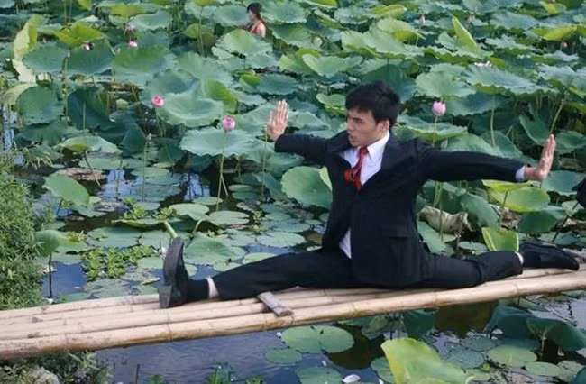 Tạo dáng bá đạo, có ngay ảnh nghệ thuật để đời.