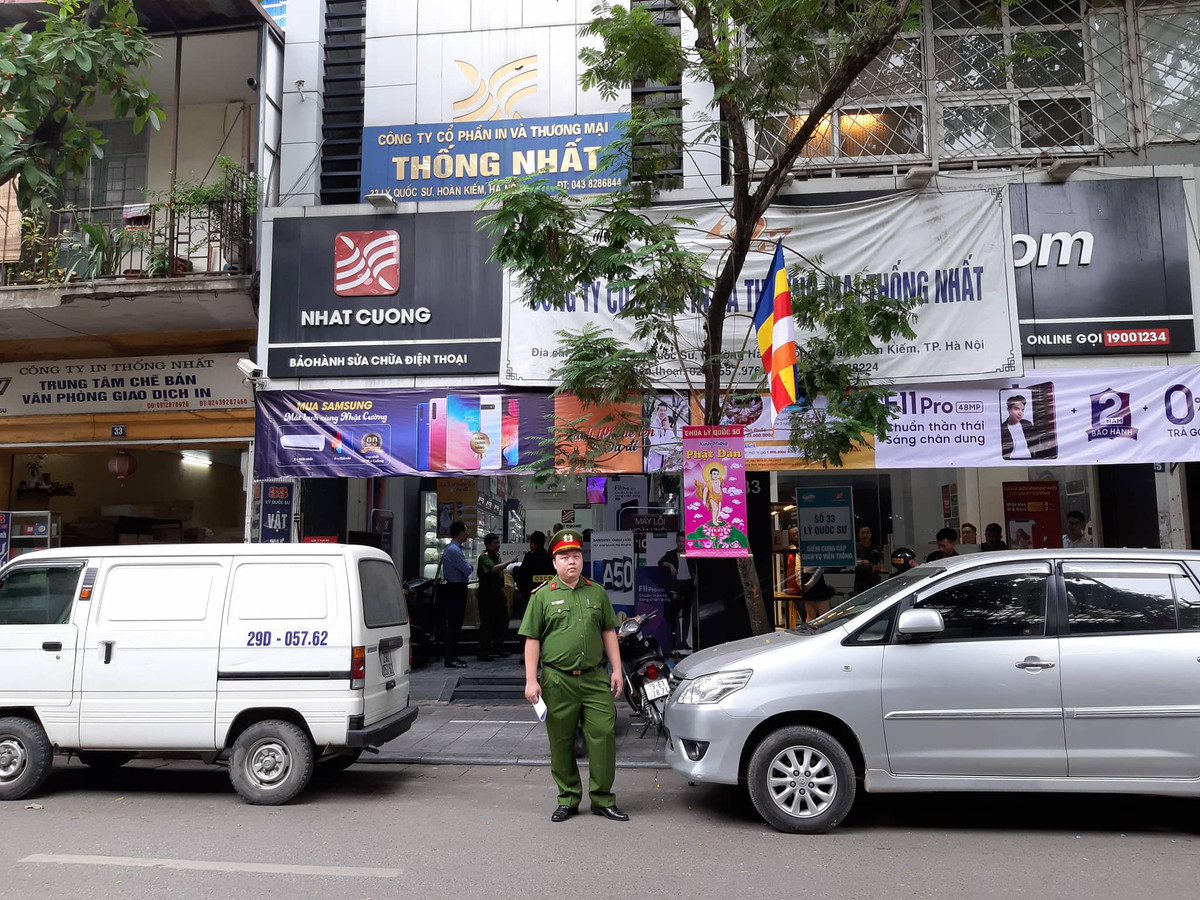 Nhật Cường mobile được biết đến như một trong những chuỗi kinh doanh di động lớn của thủ đô.