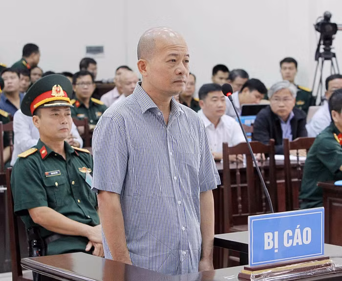 Ai dang thao tung o VEC?-Hinh-3