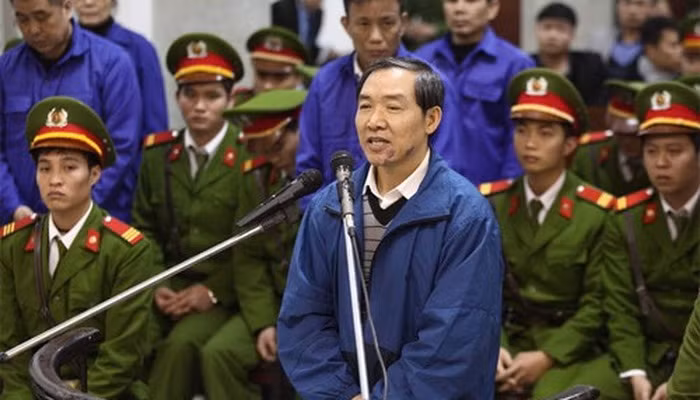 Diem ten nhung toi pham bo tron truoc khi bi bat gay xon xao du luan-Hinh-21