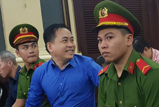 Diem ten nhung toi pham bo tron truoc khi bi bat gay xon xao du luan-Hinh-17