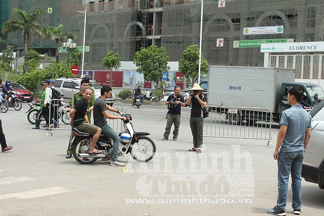Chui nhau chuyen do xe, nguoi dan ong di o to bi danh chet-Hinh-2