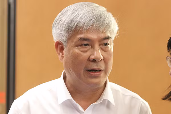 Pho bi thu Son La: Khong ai gap diem bo tay con minh, gian lan thi nhan di