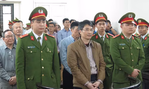 Ngày 7/7/2015, Đạt bị bắt ở Campuchia và dẫn giải về Việt Nam xét xử và nhận án tử hình về Tội tham ô tài sản.