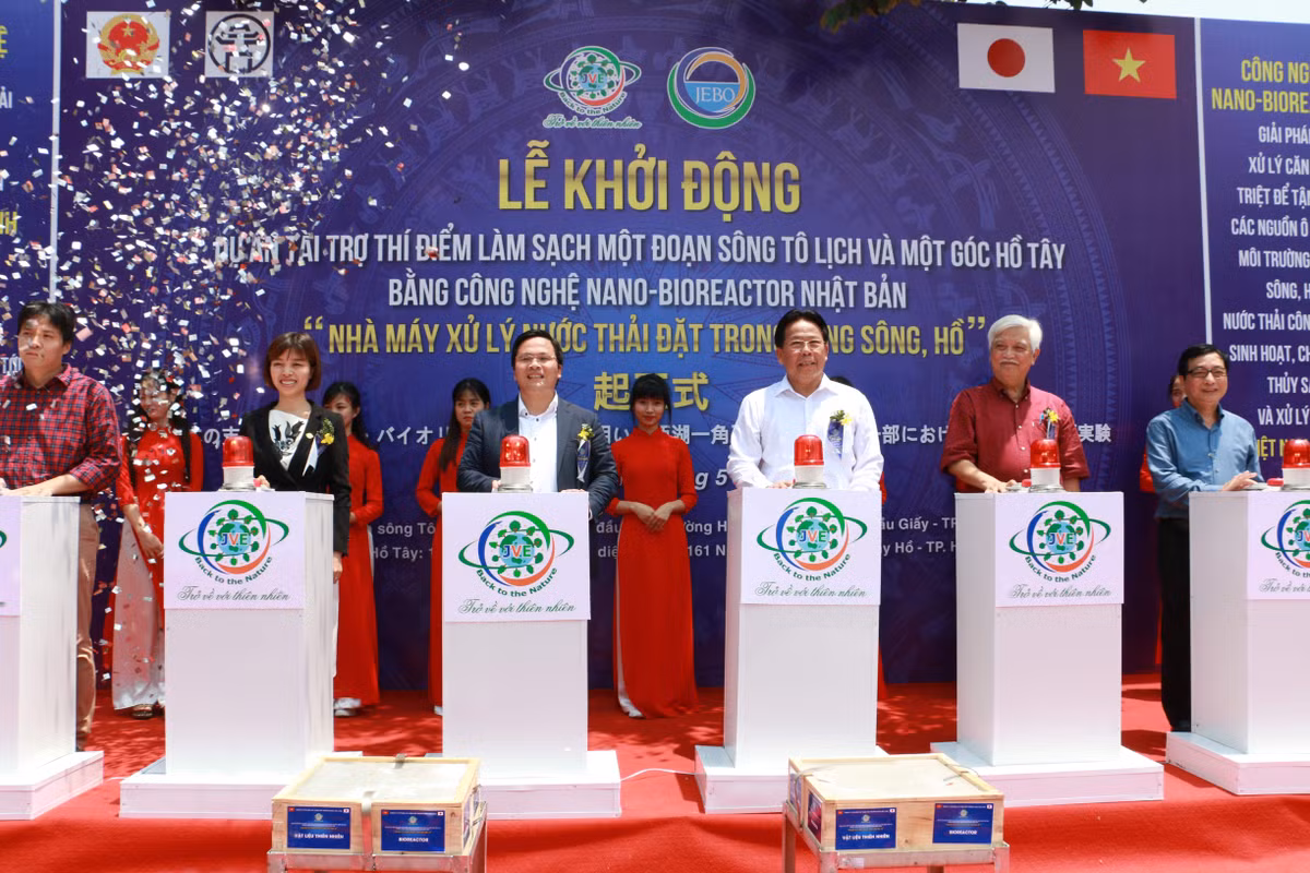 Lễ khởi động có sự tham gia của Bộ Tài nguyên và Môi trường, Bộ Khoa học và Công nghệ, UBND thành phố Hà Nội. Dự án được giao cho Công ty Cổ phần Cải thiện Môi trường Nhật Việt bằng nguồn tài trợ của Nhật Bản.
