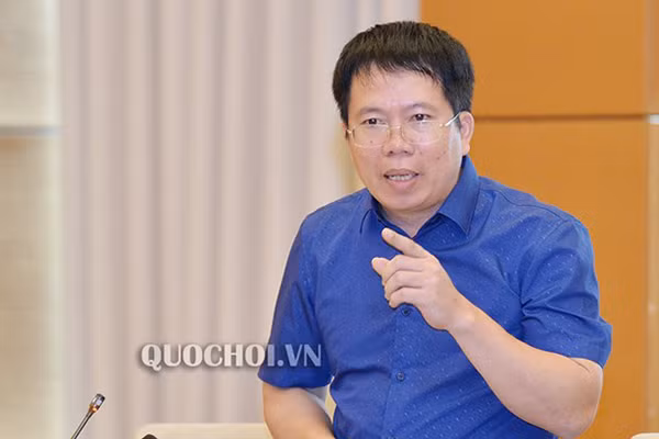 Chu Nhat Cuong Mobile bo tron: So ho lon lam mat nhieu tien cua