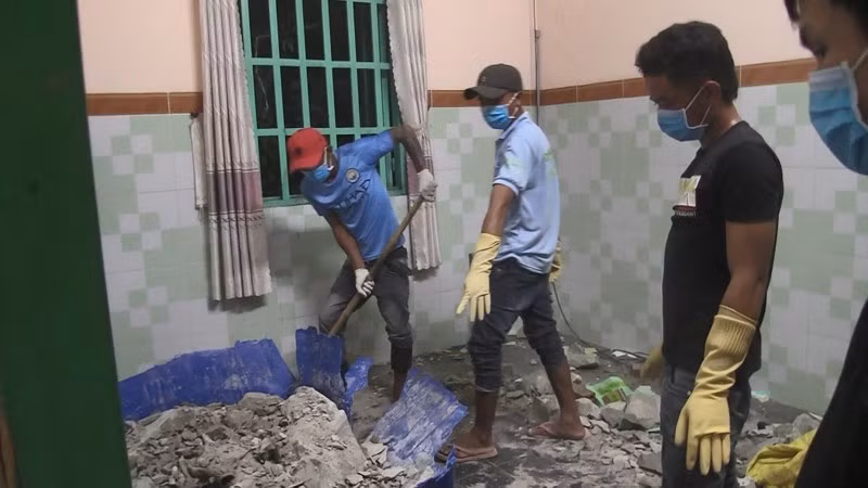 Ảnh: Toàn cảnh vụ án 2 thi thể trong khối bê tông ở Bình Dương - Hình 2 Anh: Toan canh vu an 2 thi the trong khoi be tong o Binh Duong-Hinh-2