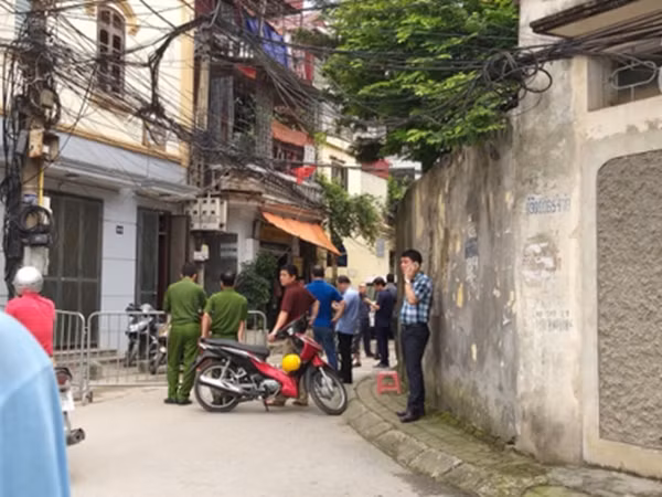 Ha Noi: Con trai sat hai cha 69 tuoi do mau thuan gia dinh