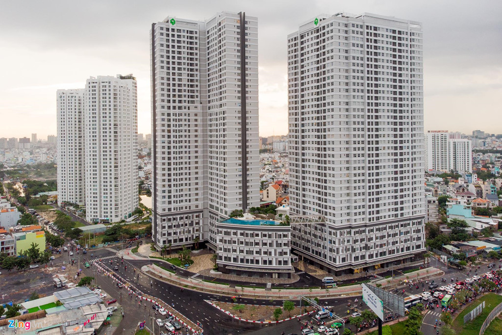 Quyết định số 5760/QĐ về duyệt đồ án điều chỉnh quy hoạch chung xây dựng quận 7 đến năm 2020 có tổng diện tích 3.546,79 ha với dân số dự kiến tối đa 424.000 người.