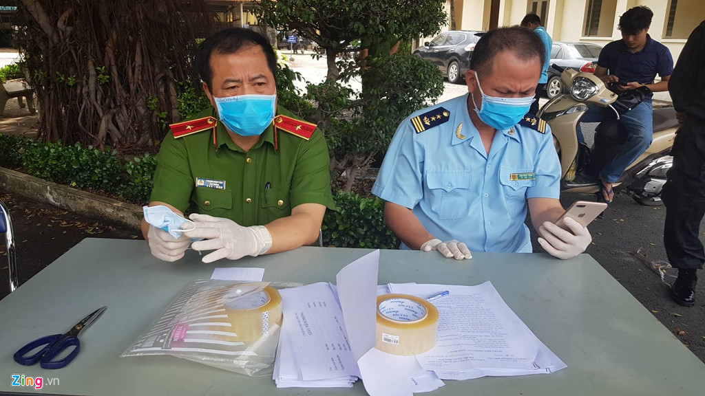 500 kg ketamine (ma túy tổng hợp), 4 máy ép, nhiều ôtô bị thu giữ.