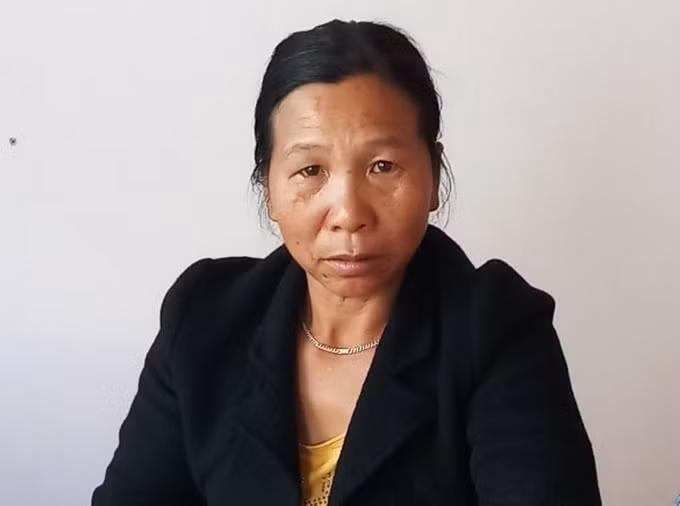 Gây án xong, Nhi đào hố sau rẫy cà phê rồi mang thi thể các nạn nhân đi phi tang. Người phụ nữ này khai do mâu thuẫn với con trai bà Vượng nên đã cãi vã với bà Vượng khi bà này dắt cháu đến nhà xin bơ.