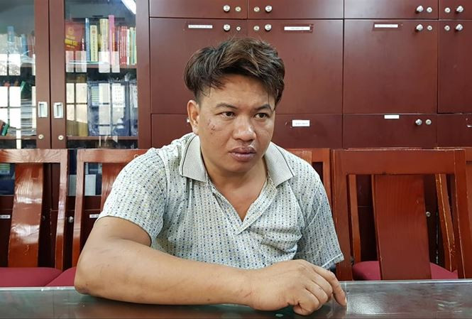 Tại cơ quan công an, Bình khai nhận hành vi do mâu thuẫn trong va chạm giao thông và tình cảm.