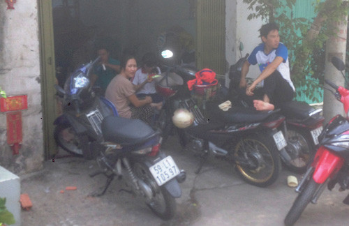 Người dân sống ở hẻm 172, phường 16, quận 8 bàng hoàng trước vụ án nghi án cháu giết, phân xác chú rồi treo cổ tự sát xảy ra ở khu phố vốn rất an bình của mình.