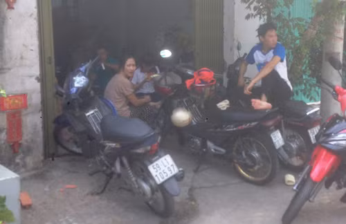 Người dân sống ở hẻm 172, phường 16, quận 8 bàng hoàng trước vụ án nghi án cháu giết, phân xác chú rồi treo cổ tự sát xảy ra ở khu phố vốn rất an bình của mình.