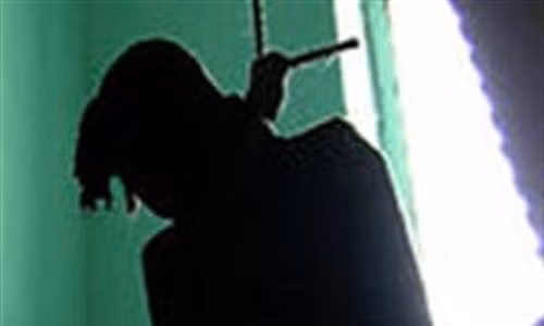 Hình ảnh về 2 cái chết quá khủng khiếp khiến nhiều người chứng kiến bị ám ảnh đến mất ngủ.