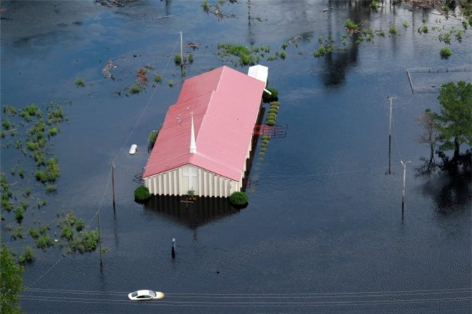 Một nhà thờ ngập trong nước lũ do bão Florêc ở Bắc Carolina, nước Mỹ vào ngày 17/9.