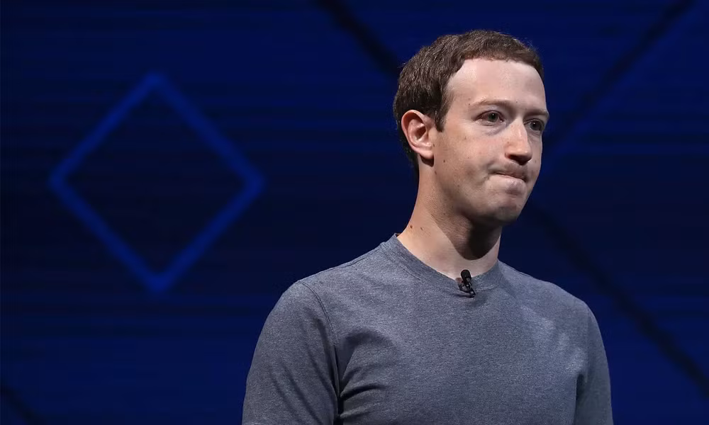 Theo tờ Wall Street Journal số ra ngày 1/8, Ủy ban Thương mại Liên bang Hoa Kỳ FTC đang tiến hành điều tra rà soát lại động cơ của mạng xã hội Facebook khi thực hiện thương vụ thâu tóm lại Instagram và Whatsapp.