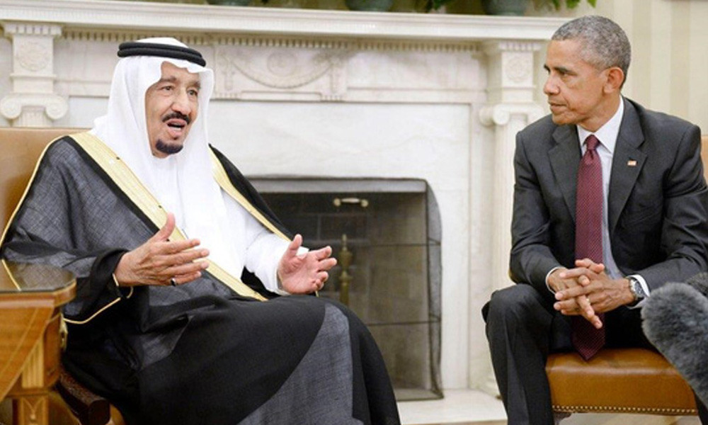 Vua Salman bin Abdulaziz Al Saud (Saudi Arabia - 18 tỷ USD ): Khối tài sản của hoàng gia này đến từ lượng dầu khổng lồ của đất nước và cổ phần tại một tập đoàn truyền thông sở hữu những tờ nhật báo Asharq Al-Awsat và Al Eqtisadiah. Ảnh: Getty.