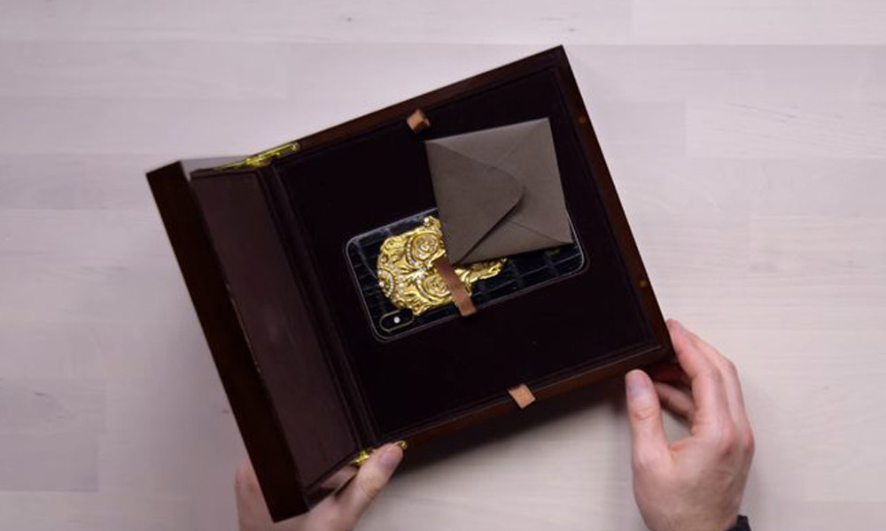 Phien ban iPhone XS Max nam kim cuong dau lau gia 600 trieu dong-Hinh-7