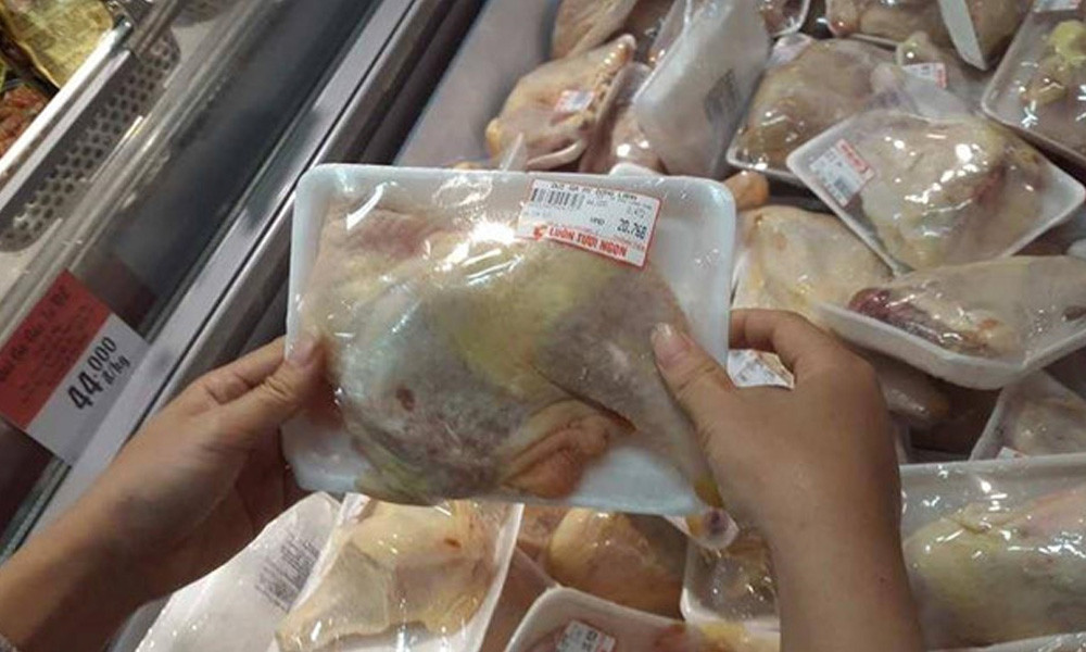 Vi sao ga My chi co gia 18.000 dong/kg o thi truong Viet?