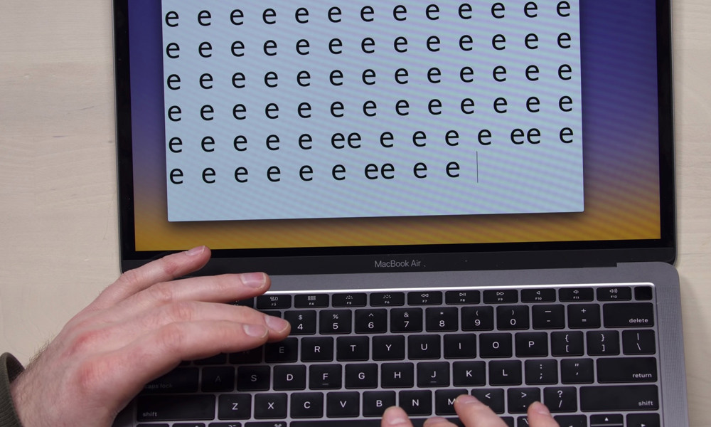 Đặc biệt, đối với dòng Macbook gần đây của Apple bị dính lỗi bàn phím cánh bướm, mọi việc sẽ “khoai” hơn rất nhiều. Apple đã nhận trách nhiệm và áp dụng các chương trình thay sửa miễn phí bàn phím, kể cả khi các thiết bị này đã hết thời hạn bảo hành. Giờ, điều này sẽ không còn xảy ra nữa, nếu người dùng không có tờ hóa đơn nhiệm màu của táo khuyết. Điều tương tự cũng diễn ra với các dòng máy Macbook bị lỗi pin hoặc lỗi màn hình.