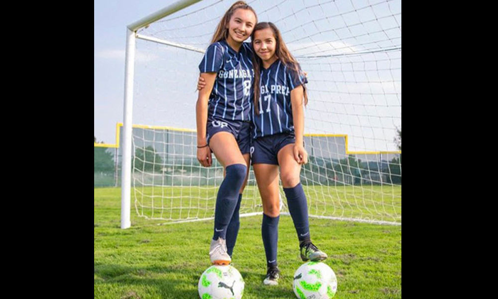 Cùng tham gia thử việc với Chelsea Lê là cô em gái ruột Kyah Lê, kém 2 tuổi. Kyah Lê cũng không hề tỏ ra kém cạnh chị mình, khi lọt top 11 trong số 95 cầu thủ tham gia hóa đào tạo tại Trung tâm huấn luyện quốc gia Mỹ Elite.