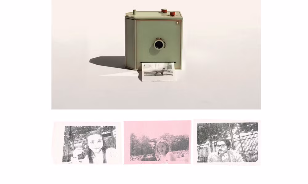 Về cơ bản, thì những tờ hóa đơn chính là một loại giấy in nhiệt tuy nhiên có giá thành sản xuất rất rẻ và được sử dụng rộng rãi trên toàn cầu ở các siêu thị, cửa hàng vì tính tiện dụng. Sau khi mua hàng, những tờ hóa đơn gần như trở nên vô tác dụng. Việc biến chúng thành những bức ảnh mà không yêu cầu chất lượng cao là một hành động tái chế bảo vệ môi trường rất đáng khen.