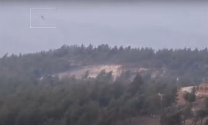 KAB-500S-E là loại bom được thiết kế với những đầu đạn dẫn đường chính xác hoạt động theo nguyên tắc "ném và quên" có thể diệt mục tiêu với độ chính xác cực cao bất kể ngày đêm và trong mọi điều kiện thời tiết.