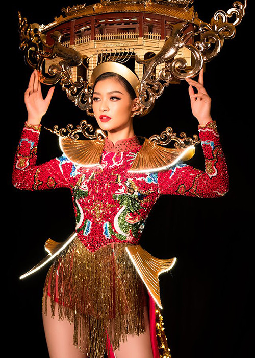 Vào ngày 21/10 (giờ Venezuela), Kiều Loan cùng các thí sinh sẽ bước vào phần thi trang phục dân tộc.