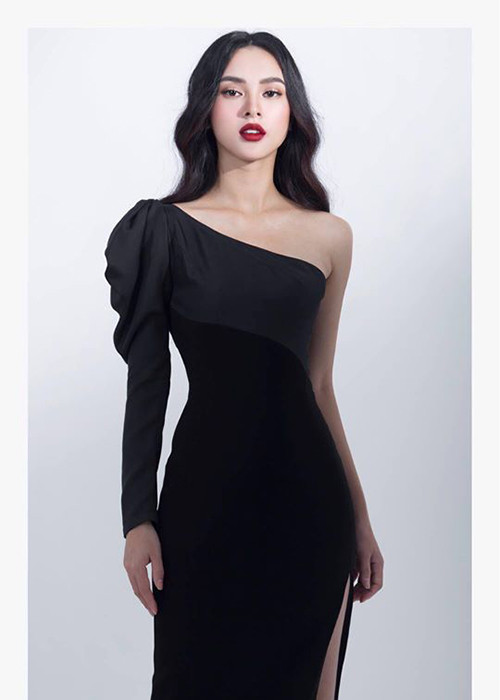 "Hoa hậu là đại diện cho vẻ đẹp, được so sánh vậy mình rất vui vì dù sao cũng phải đẹp mới được so với hoa hậu chứ. Tiểu Vy cũng là cô gái có gương mặt rất thu hút", Quỳnh Lương chia sẻ trên Zing.