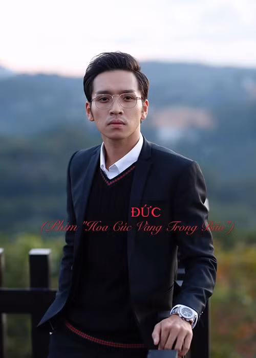 Ngoài "Tiếng sét trong mưa", Bạch Công Khanh còn mặt trong các bộ phim như "Đánh cắp giấc mơ", "Hoa cúc vàng trong bão", "Vua bánh mì", "Đích tôn độc đắc".