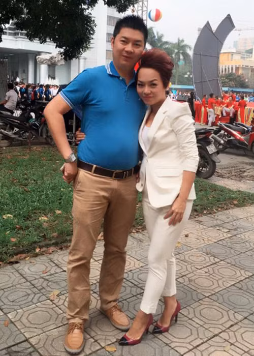 Giọng ca Sao mai điểm hẹn còn cho biết vợ chồng cô chia tay nhau chưa lâu nên cần một thời gian để cân bằng lại cuộc sống.