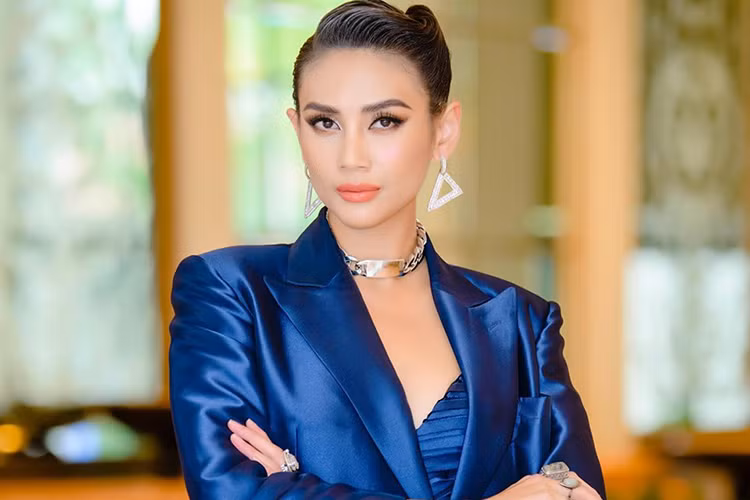 Sau khi chia tay người đàn ông đã có vợ, Võ Hoàng Yến quyết định không yêu người trẻ tuổi nữa vì không biết họ có thực lòng nghiêm túc không.