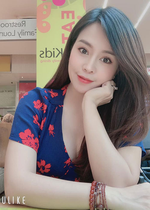 Thiên Kim của bộ phim "Tiếng sét trong mưa" hiện mang bầu tháng cuối thai kỳ.