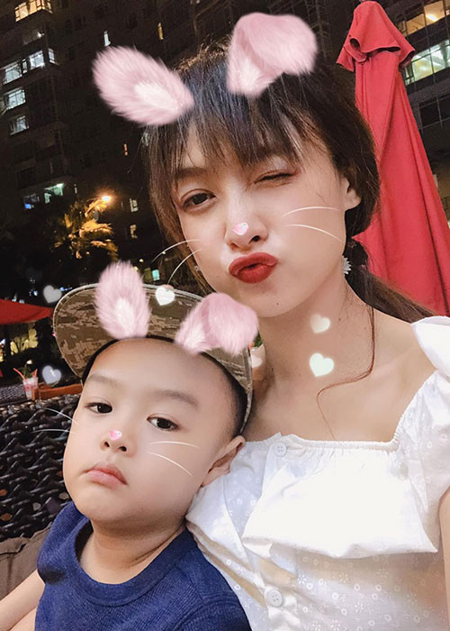 Hiểm của “Tiếng sét trong mưa” có một cậu con trai năm nay đã được 4 tuổi.