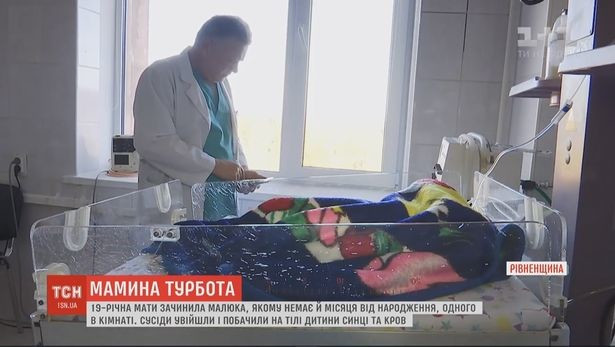 Me bao hanh da man con 1 thang tuoi roi bo mac de lam dieu kho tha thu-Hinh-4