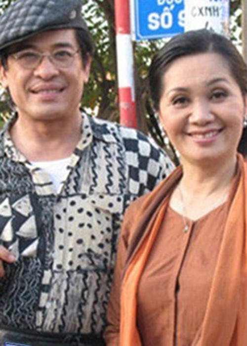 Tuy nhiên, sau 22 năm chung sống, Thanh Bạch và Xuân Hương ly hôn. Đã có nhiều đồn đoán về nguyên nhân tan vỡ như nghi vấn giới tính của Thanh Bạch. Ảnh: Ngôi sao