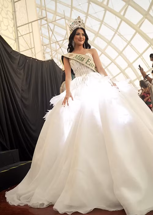 Anh trai buc xuc khi Phuong Khanh lo hinh anh bi gan “dan ti nan”-Hinh-2